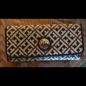 Tommy Hilfiger Wallet
